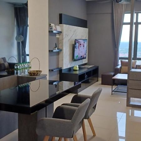 Ferienwohnung Modern Lifestyle ARC Austin Hills Johor Bahru Exterior foto