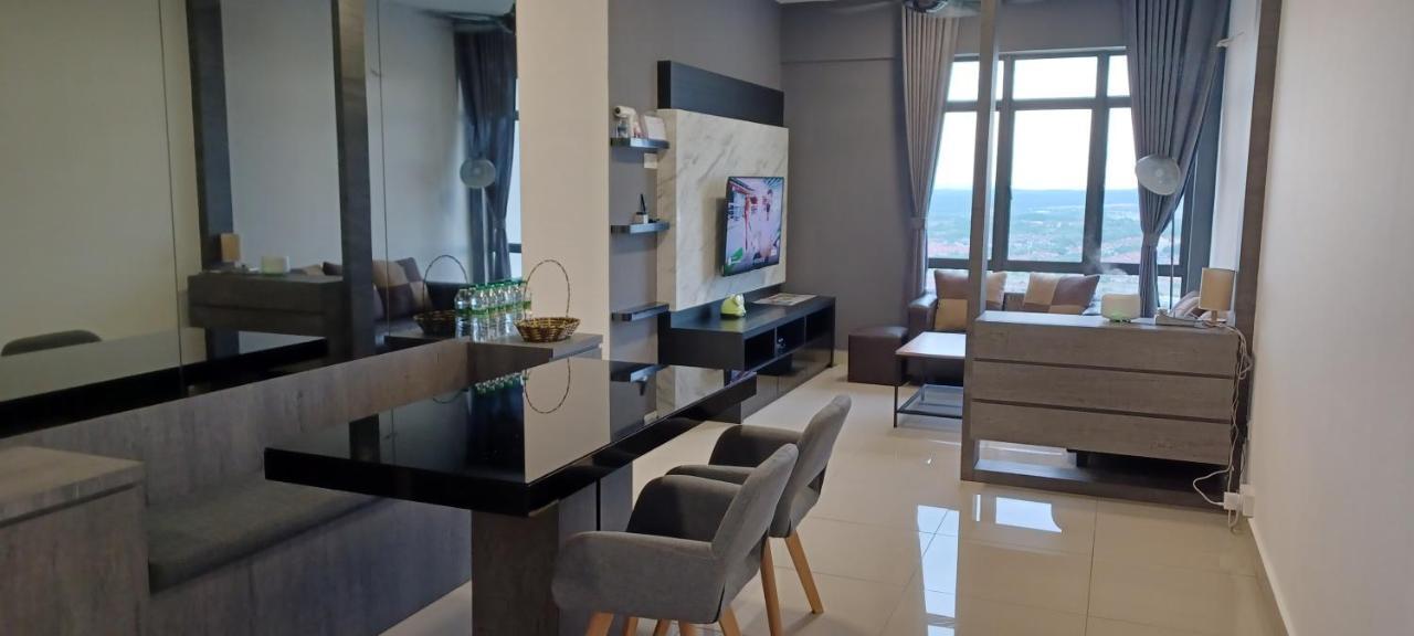 Ferienwohnung Modern Lifestyle ARC Austin Hills Johor Bahru Exterior foto